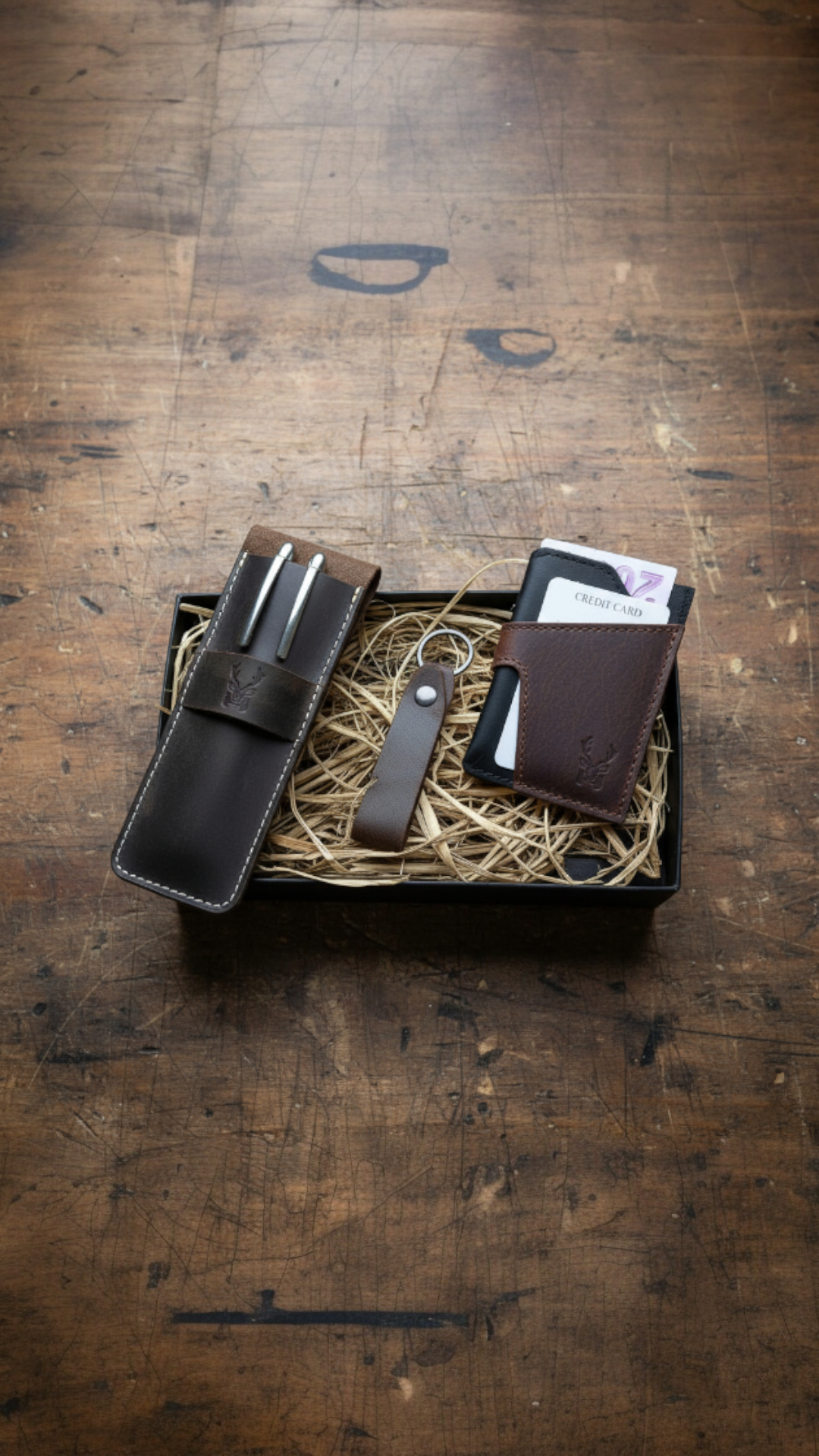 Hakiki Deri 3'lü Kartlık Seti – Kartlık + Kalemlik + Anahtarlık - Özel Hediye Kutulu