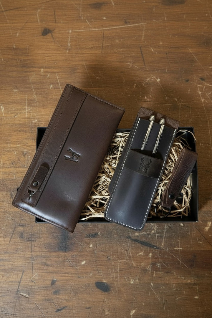 Hakiki Deri Hediye Seti – Mannu Uzun Cüzdan + Zey Kalemlik + Mesa Anahtarlık