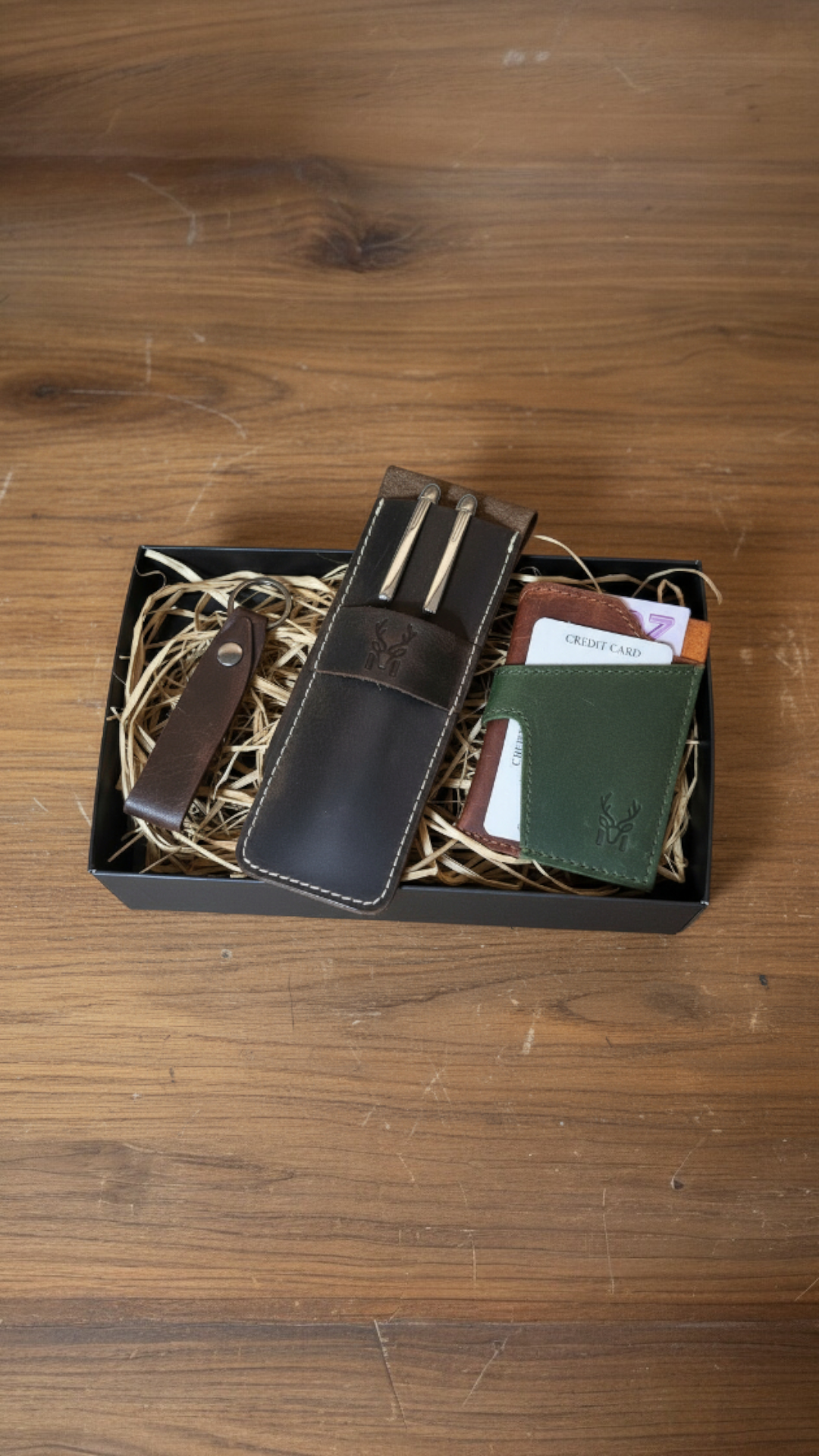Hakiki Deri 3'lü Kartlık Seti – Kartlık + Kalemlik + Anahtarlık - Özel Hediye Kutulu