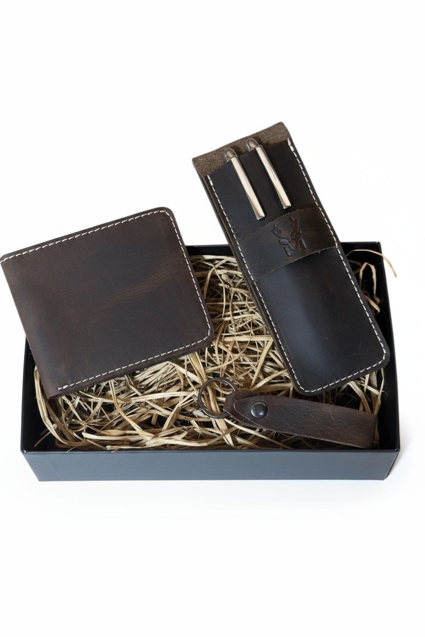 Hakiki Deri Hediye Seti: Cosmos Cüzdan + Zey Kalemlik + Mesa Anahtarlık