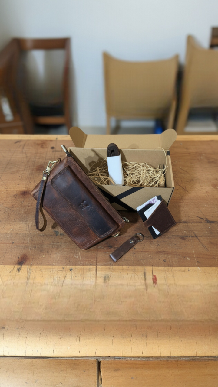 Hakiki Deri Hediye Seti – El/Omuz Çantası + Kartlık + Anahtarlık